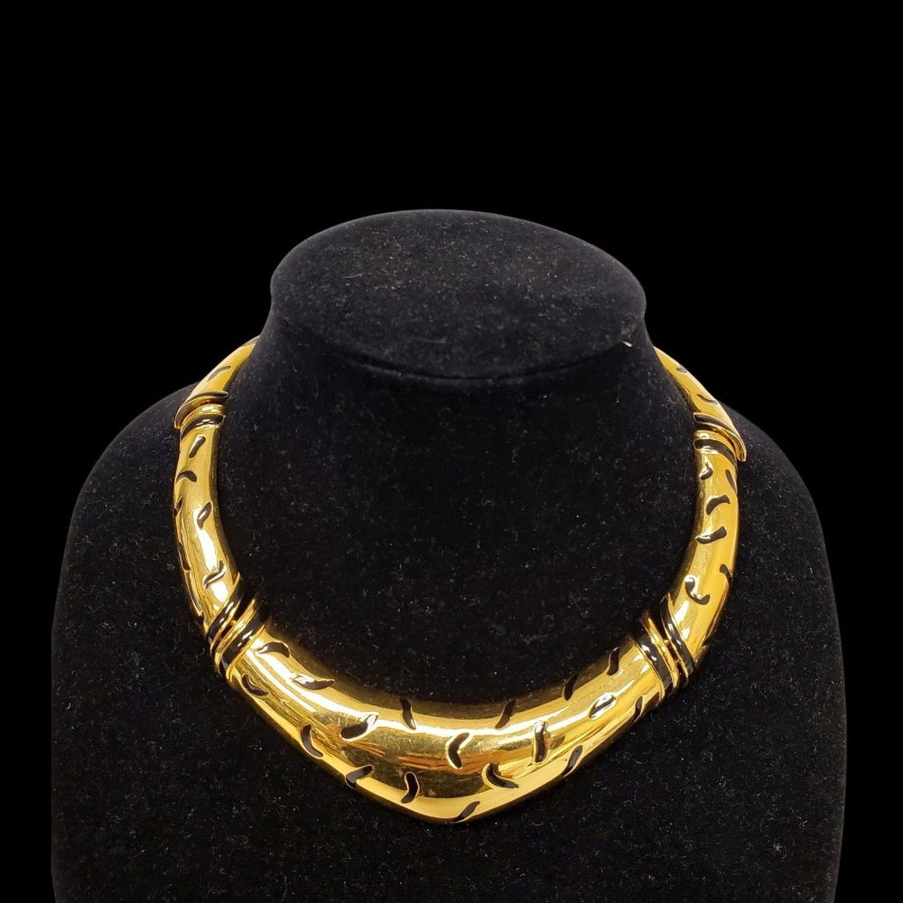 Vintage Gloria Vanderbilt Gold Tone Choker with Black Tiger Strikes Necklace wit